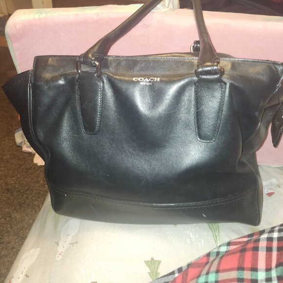Coach Handbags - BLACK LEATHER COACH BAG LARGE